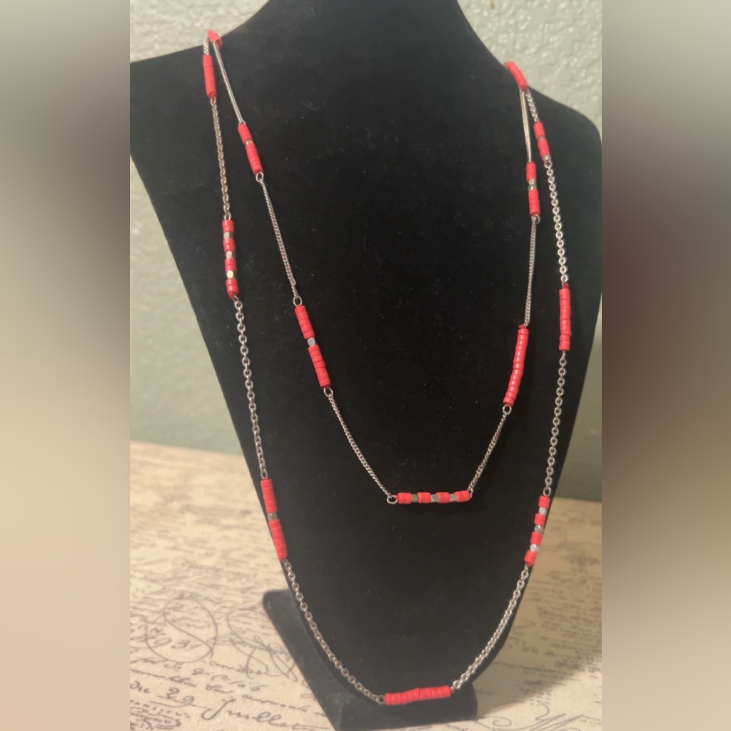 Native American Navajo-Style Necklace Features Tube-Shaped Red Coral Beads 40$